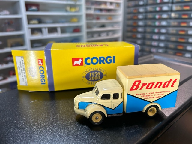 Camionnette Berliet GLR Box Van vers 1955 1/68