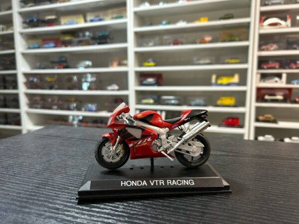 Honda VTR Racing 1/18