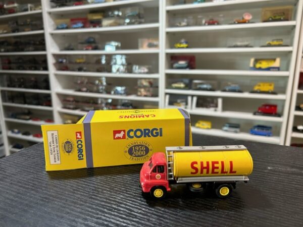 Bedford S Type Tanker vers 1959 1/64