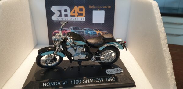 Honda VT 1100 Shadow 1/18