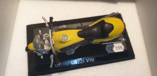 Moto Guzzi V10 1/18 – Image 2