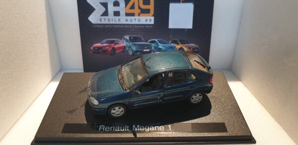 Renault Mégane 1/43 bleue