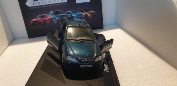 Renault Mégane 1/43 bleue – Image 2