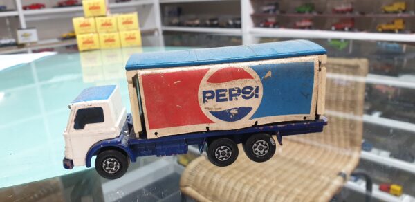 Camion Matchbox Super Kings K 40 D series PEPSI COLA