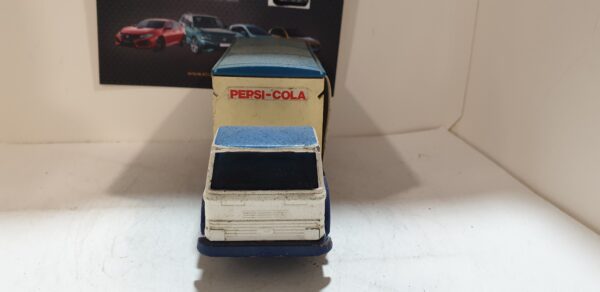 Camion Matchbox Super Kings K 40 D series PEPSI COLA – Image 4