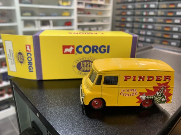 Camionnette Maurice LD 150 Cirque Pinder Corgi 1/50