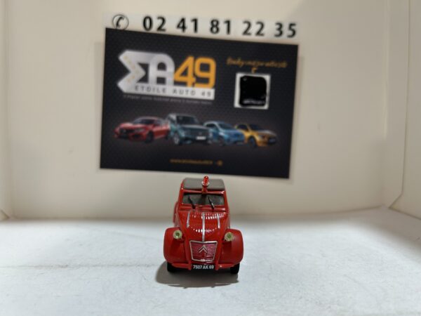 Citroen 2CV AZL Sapeurs Pompiers Norev 1/43 – Image 2