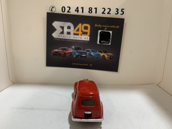 Citroen traction 11 CV Sapeurs Pompiers d'Azé Norev 1/43 – Image 3
