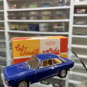 Alfa roméo 1300 Junior 1/43 Solido