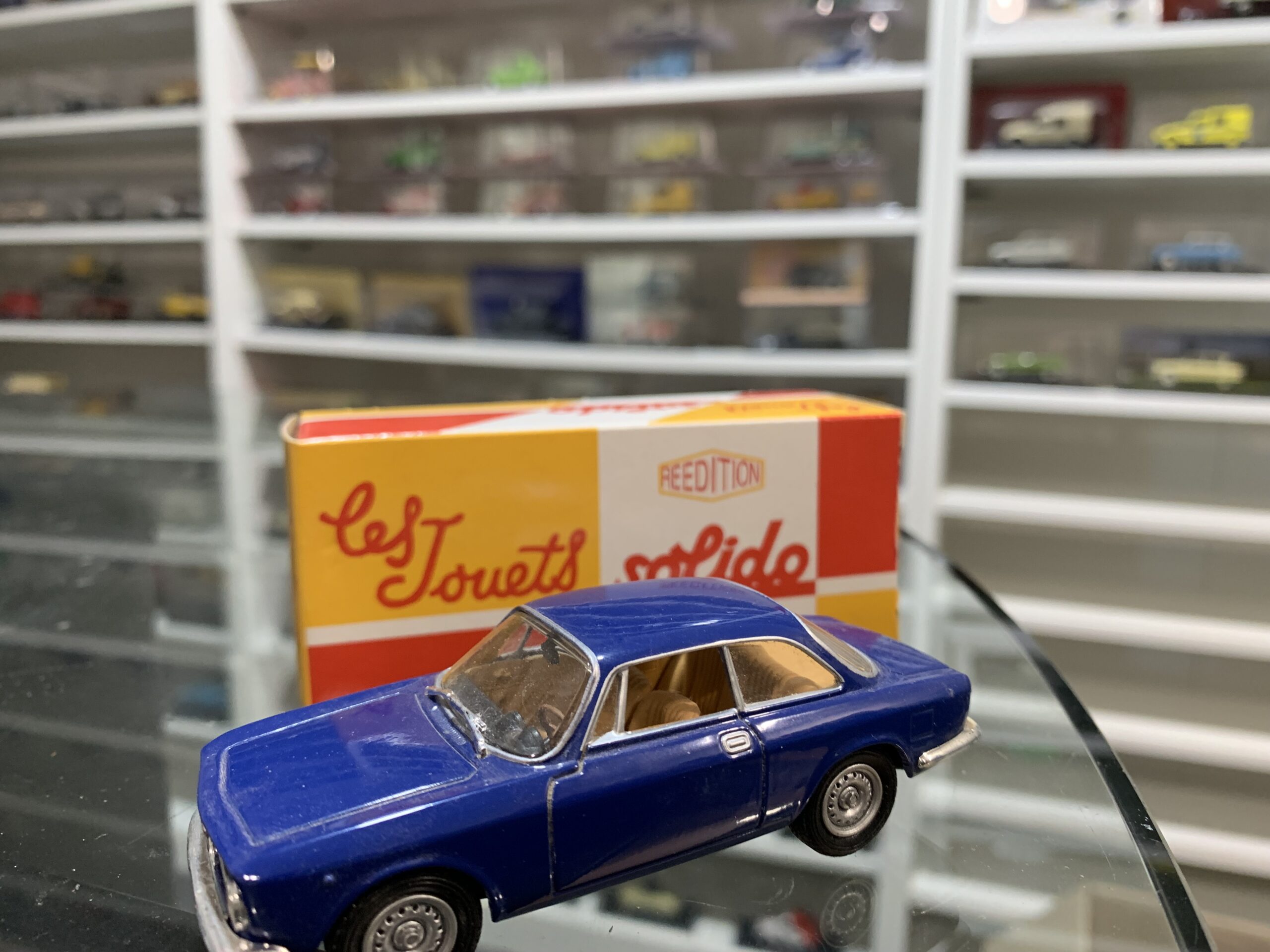 Alfa roméo 1300 Junior 1/43 Solido