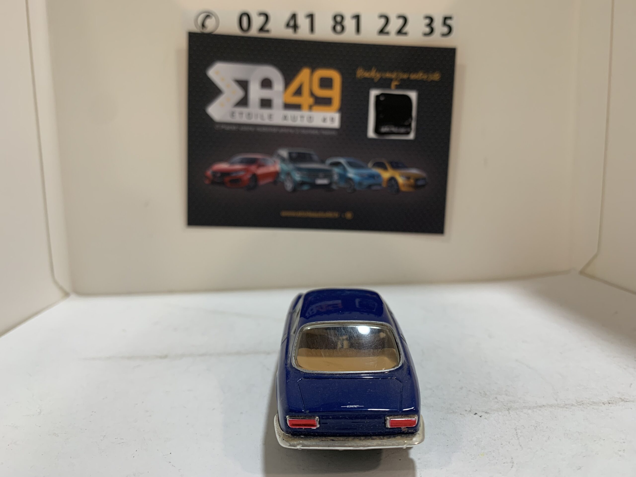 Alfa roméo 1300 Junior 1/43 Solido – Image 3