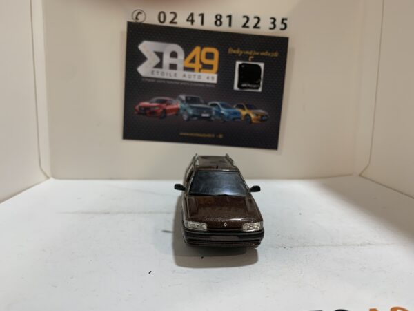 Renault 21 Nevada 1989 Norev 1/43 – Image 2