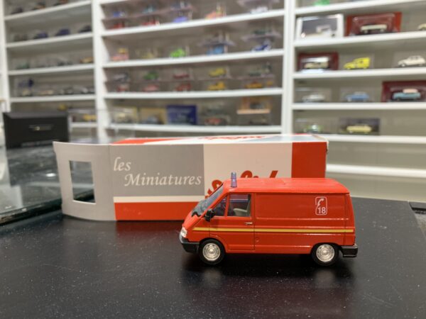 Renault Trafic Pompier 1/43
