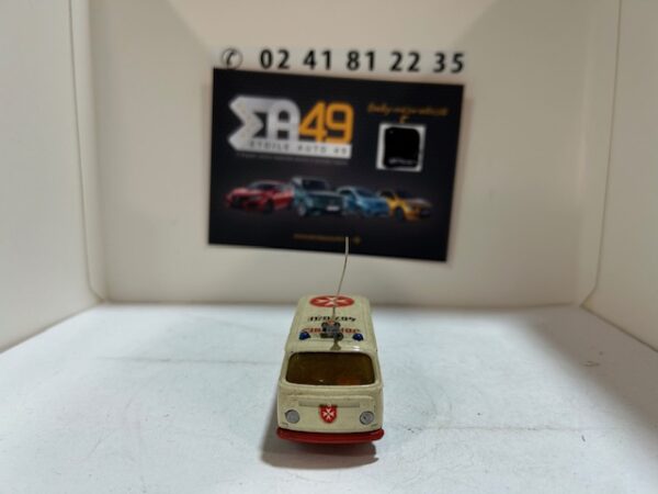 VW Bus 302 0211 0216 Malteser Hilfsdients Siku 1/60 – Image 2