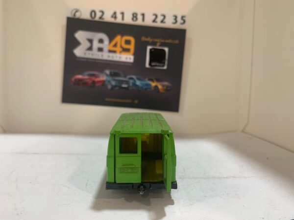 VW LT 28 Kastenwagen 1334 Siku 1/60 – Image 3