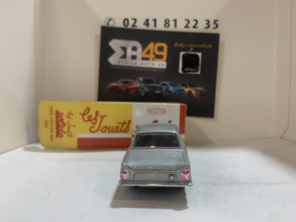 Ford Cortina MK1 1963 1/43 Solido – Image 5