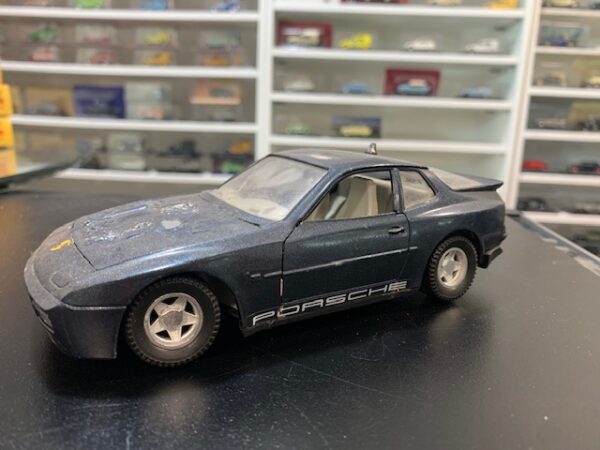 Porsche 944 Turbo Polistil 1/25
