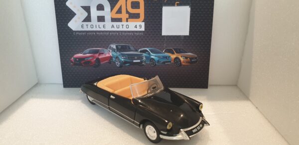 Citroen DS 19 Cabriolet 2003 Norev 1/43 – Image 2