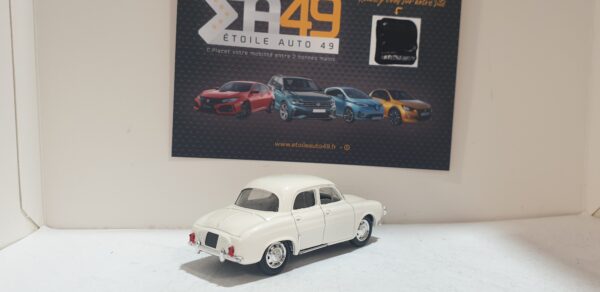Renault Dauphine 1968 1/43 Solido – Image 5