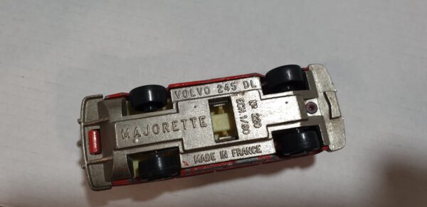 Volvo 245 DL N°220 Majorette 1/60 – Image 4