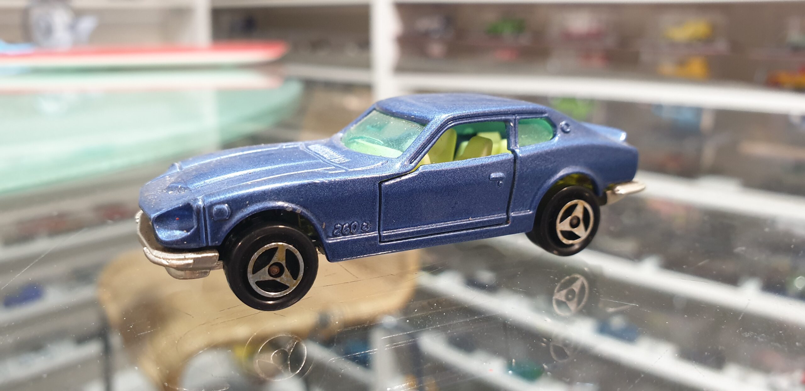 Datsun 260 Z Majorette 1/60 N°229 Bleue vitres vertes ( Très rare )