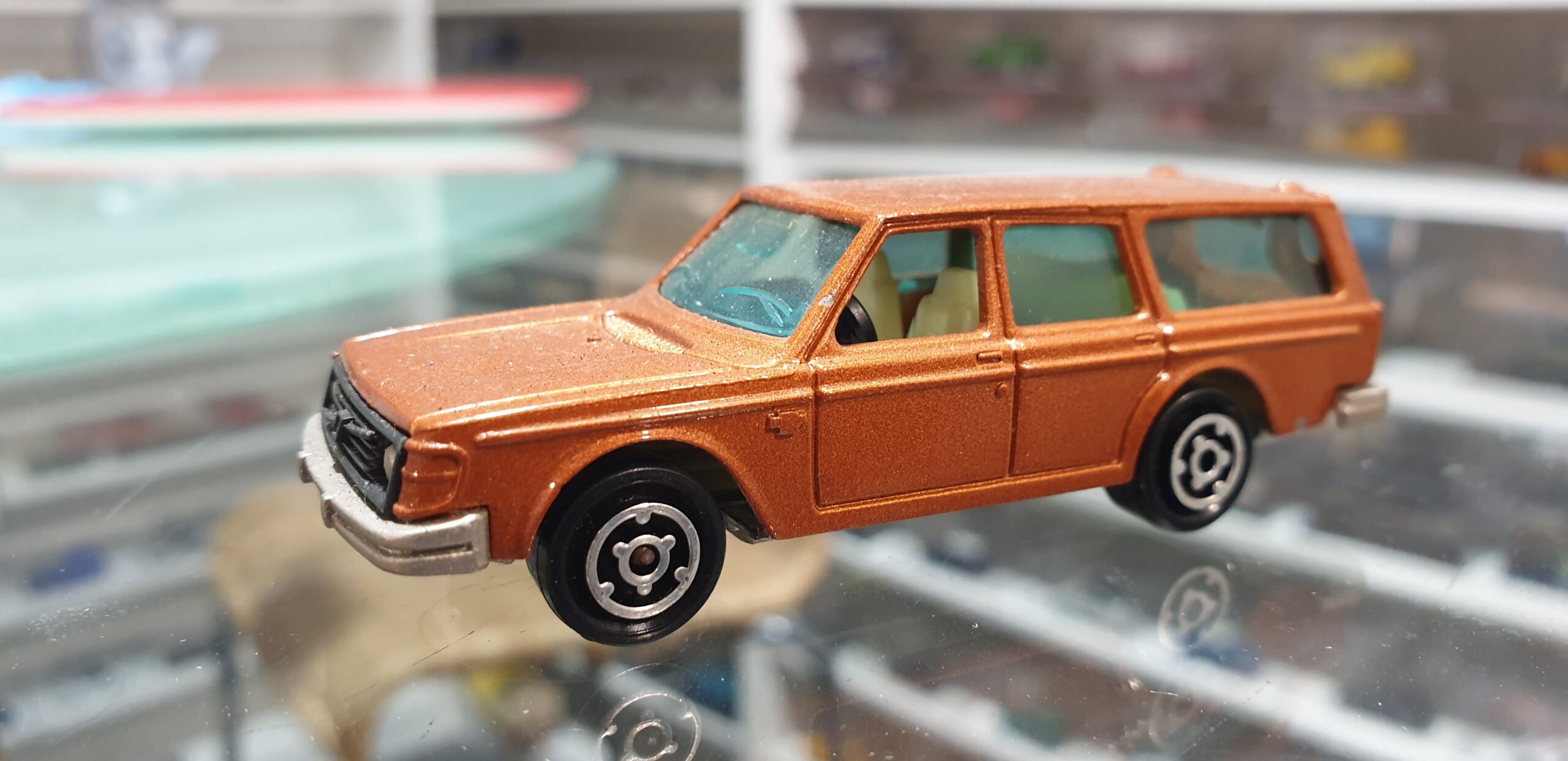 Volvo 245 DL N°220 Majorette 1/60 Marron