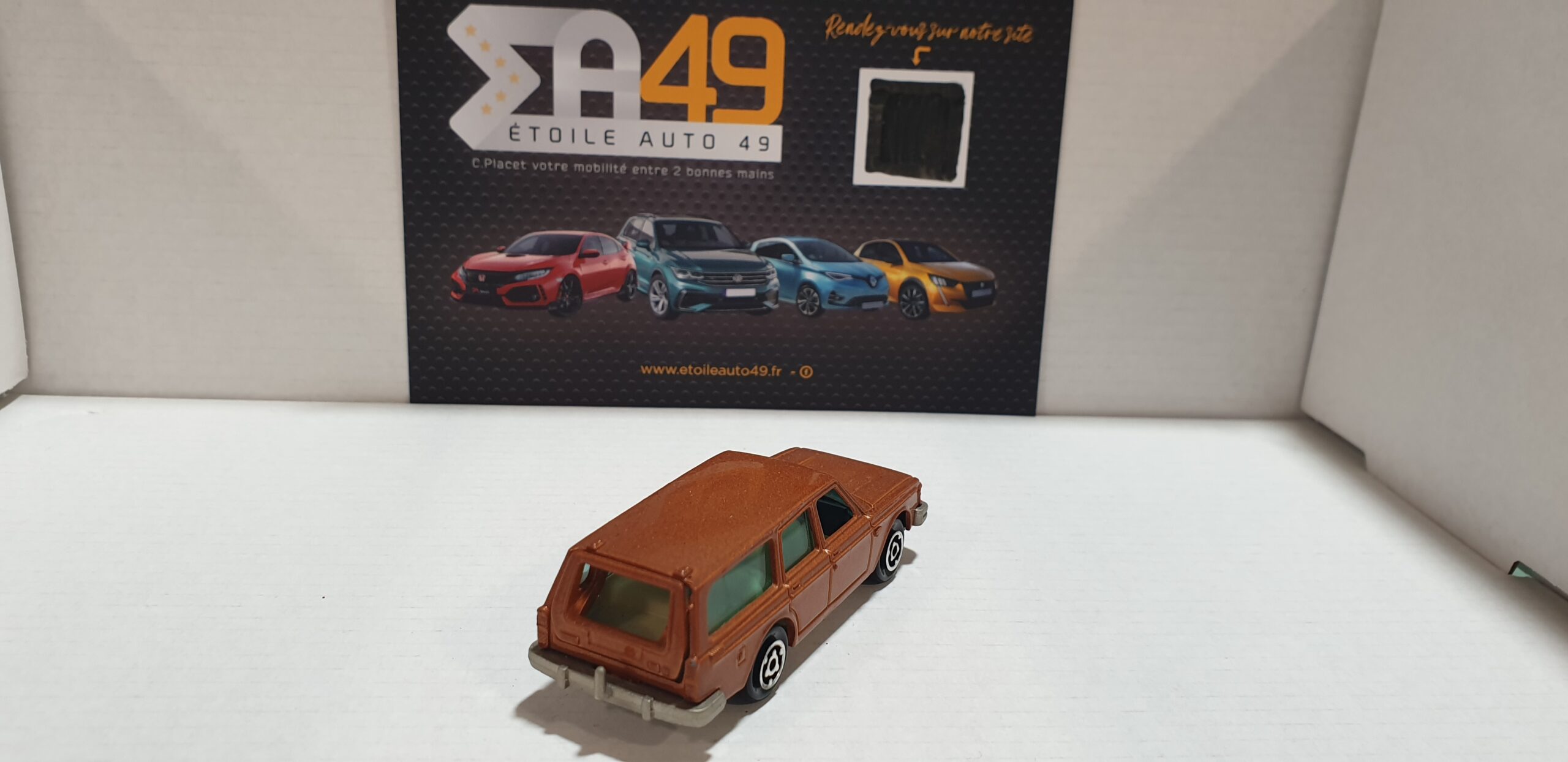 Volvo 245 DL N°220 Majorette 1/60 Marron – Image 3