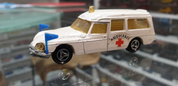 Citroen Majorette DS 21 Ambulance N°206 1/65