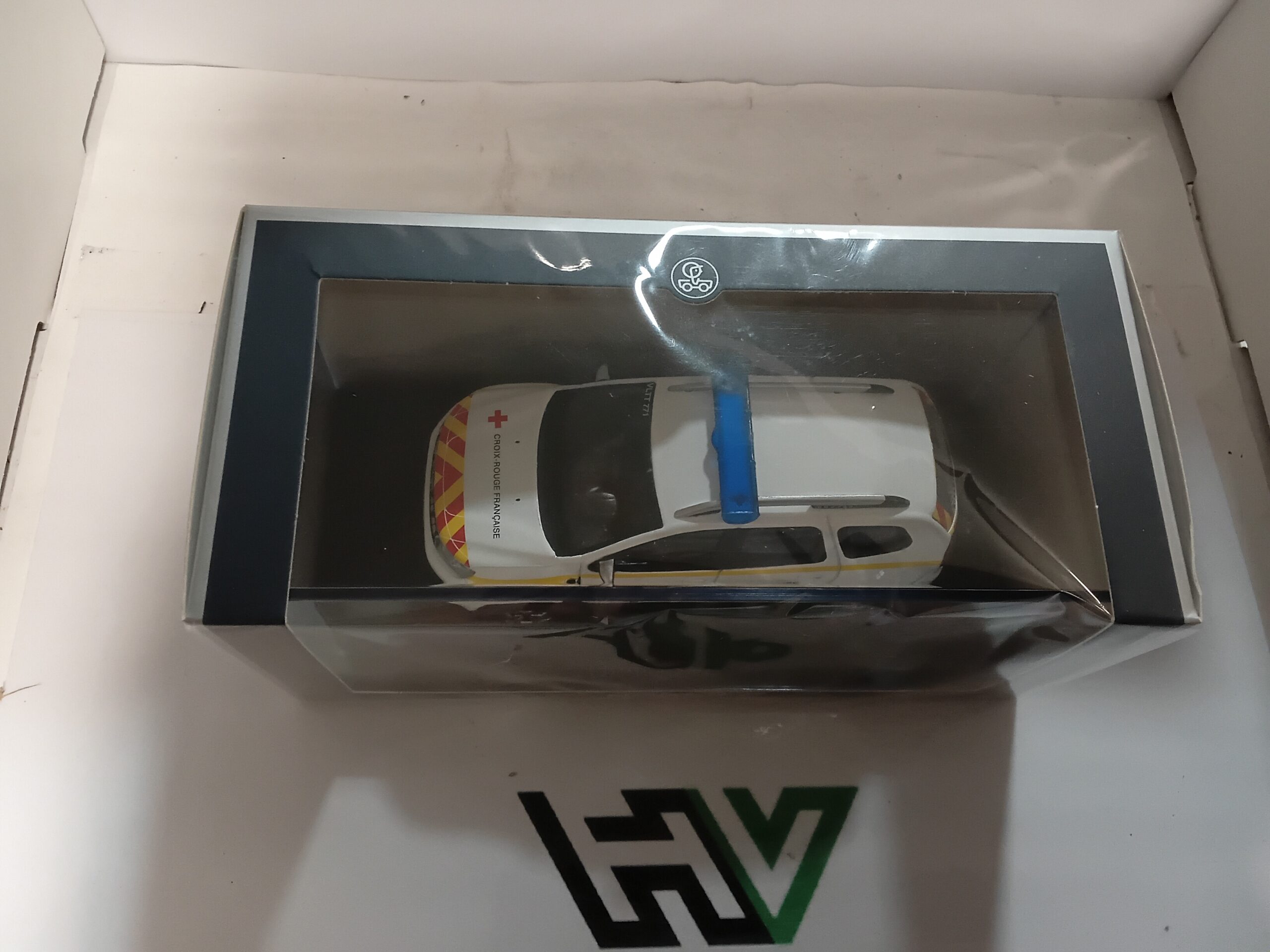 Dacia Duster 2020 Secouristes Norev 1/43- 509029 – Image 5