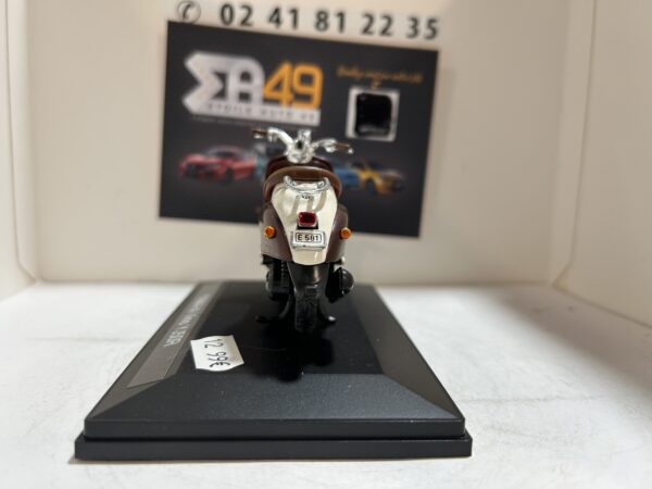 Yamaha Vino YJ50R 1/18 – Image 3