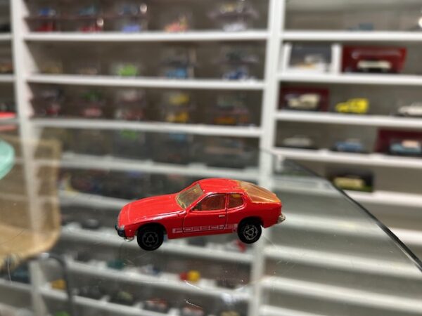 Majorette Porsche 924 N°247 1/60