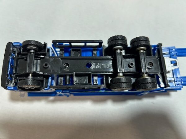 Mercedes Benz PK Auto transporter 1/64 – Image 4