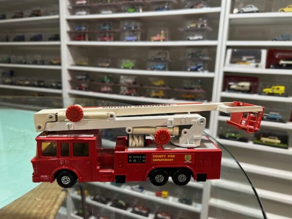 Matchbox Super King K-39 Snorkel Fire Engine 1979