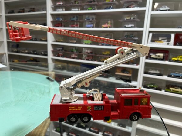Matchbox Super King K-39 Snorkel Fire Engine 1979 – Image 2