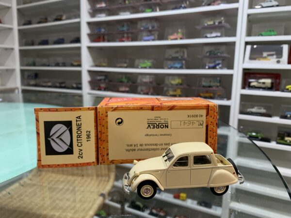 2CV Citroneta 1962 Norev 1/43