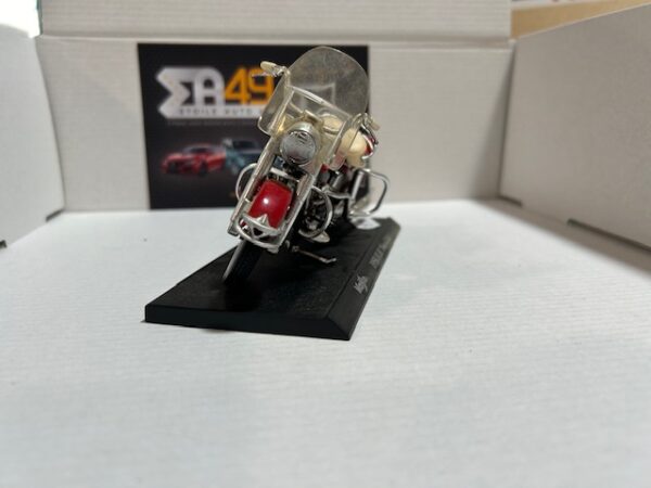 Harley Davidson 1958 FLH Duo-Glide 1/18 – Image 2