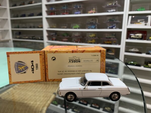 Peugeot 404 1960 Norev 1/43