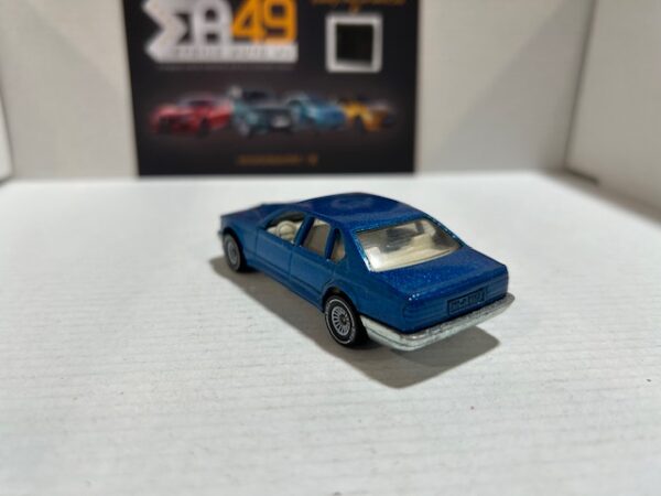 BMW 735 iL Siku 1/60 – Image 4