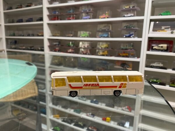 Bus Iberia Majorette 1/87
