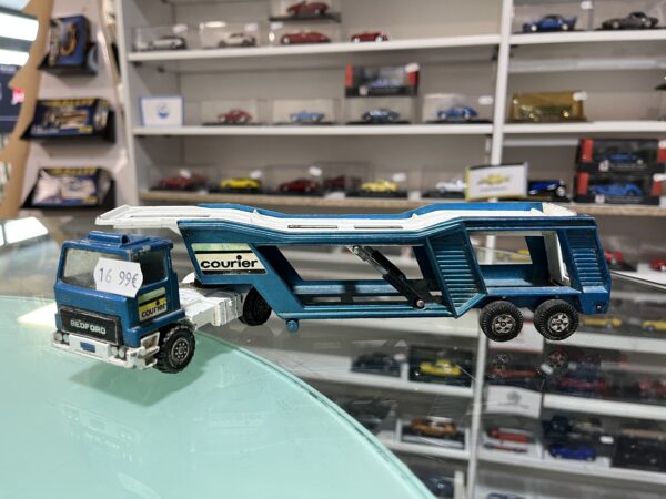 Matchbox Super Kings K-10 Car Transporter 1980 – Image 2