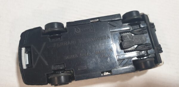 Ferrari Testarossa Italia 90 Burago 1/43 – Image 4
