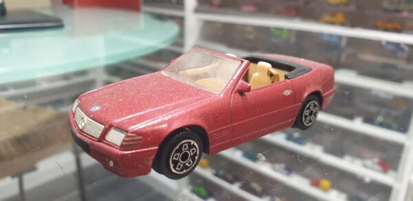 Mercedes 300 SL 1/43 Burago
