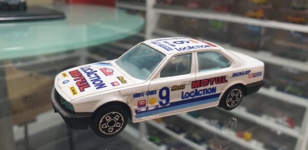 BMW 535i 1/43 Burago
