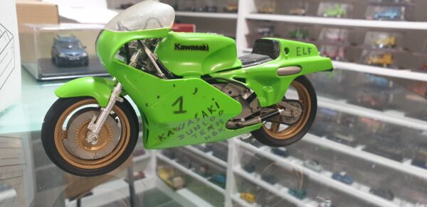 Maquette Kawasaki KR 500 1982 1/12 Tamiya montée