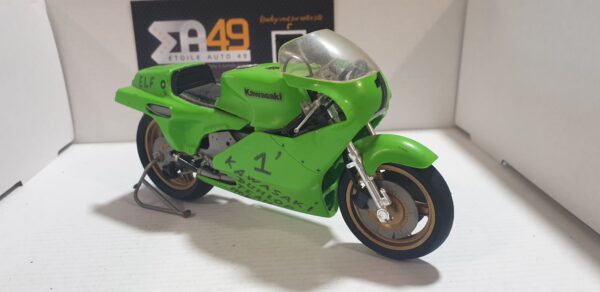 Maquette Kawasaki KR 500 1982 1/12 Tamiya montée – Image 4