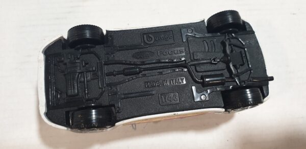 Ford Focus WRC 1/43 Burago – Image 3