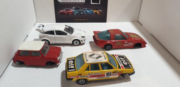 Lot de 4 Véhicules Burago 1/43 R18 - Mini - Focus - Mazda RX7 – Image 2