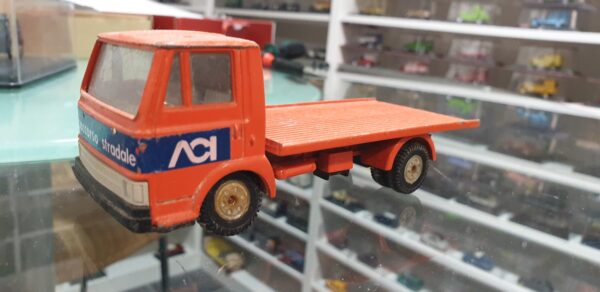 FIAT 50 NC 1/43 Burago ( Soccorso Stradale )