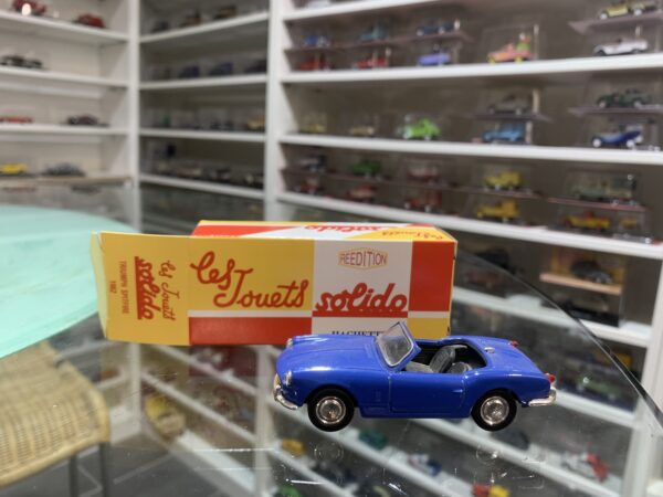 Triumph Spitfire 1962 1/43 Solido