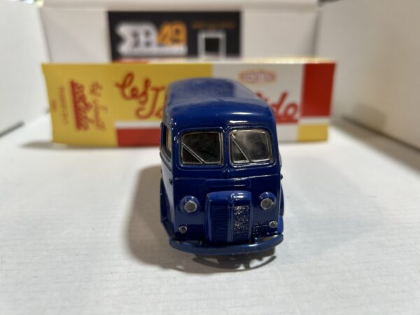 Peugeot D4 A 1964 1/43 Solido – Image 2